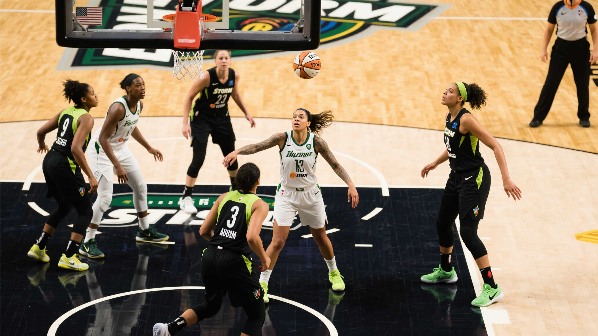 风暴力压飞翼：状元佩奇19分5板8助，奥古米克23+19，李月汝状态低迷